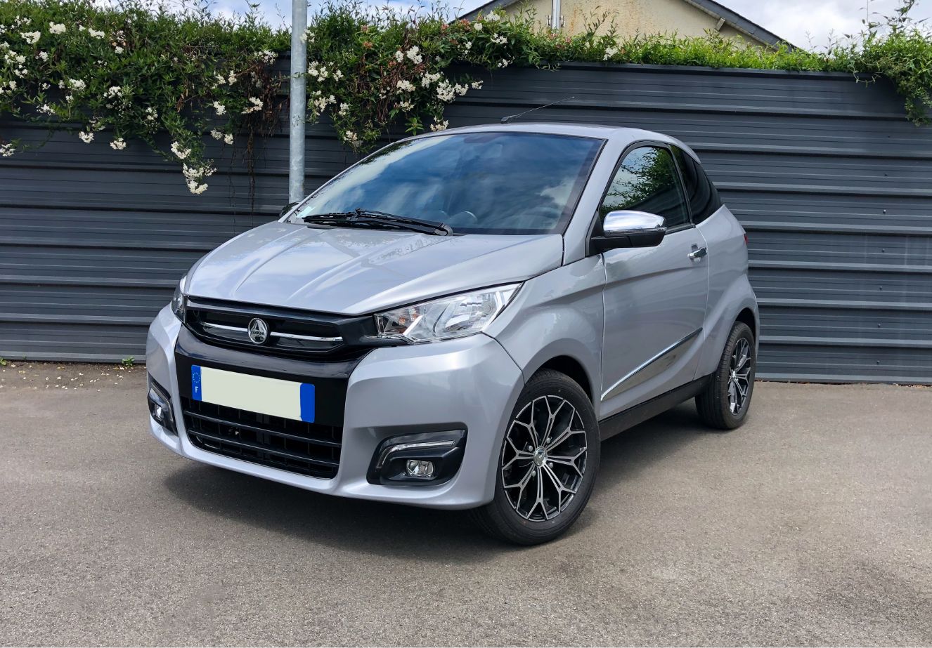 Photo Aixam e-Coupé Premium - Avant