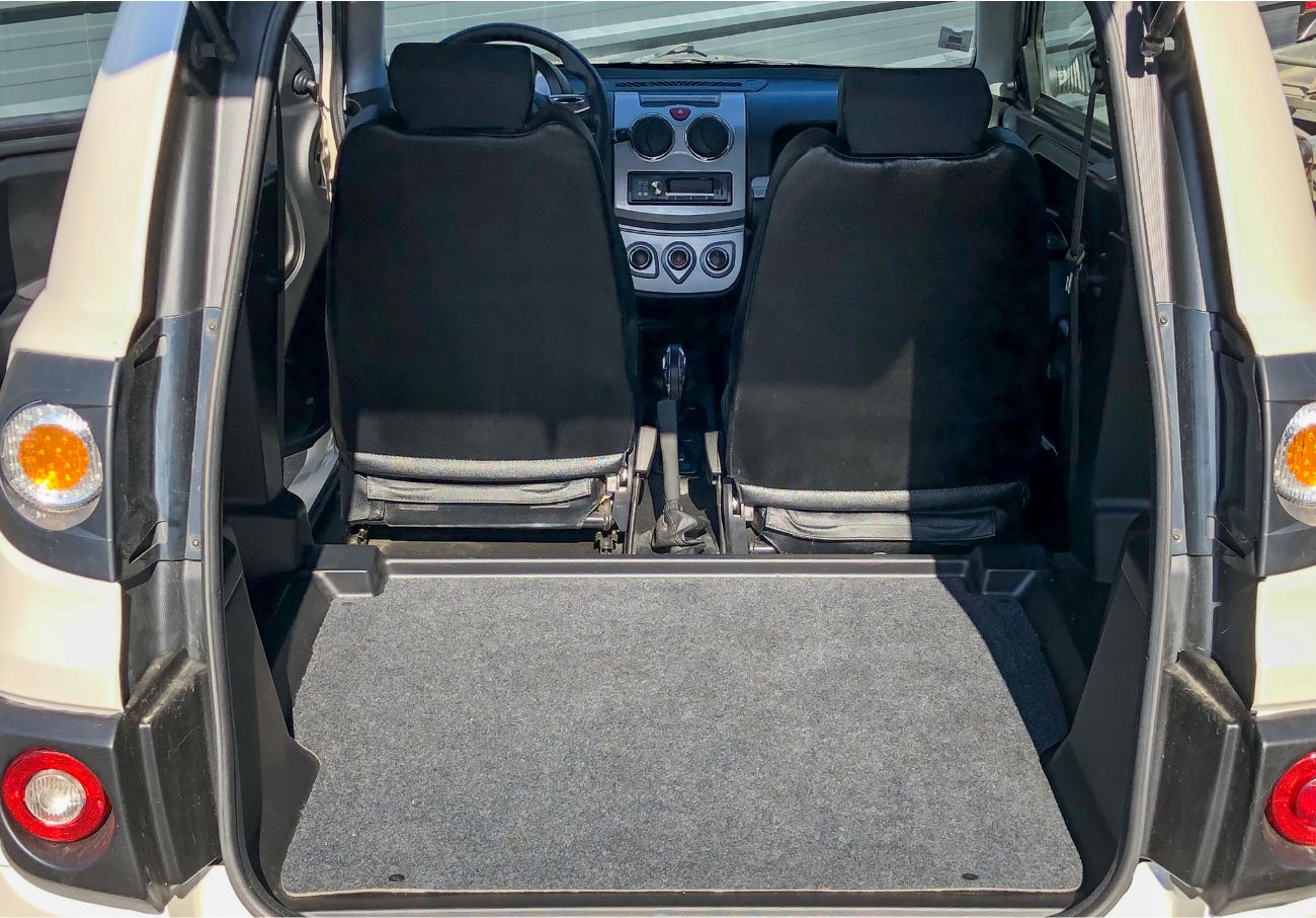 Photo Microcar MGO 4 Blanc-nacré moteur Progress - Coffre