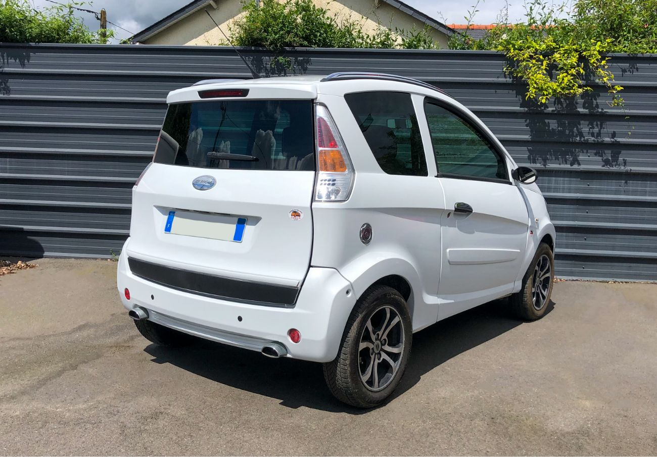 [DEPOT-VENTE] Microcar MGO 2 Blanche - Arrière