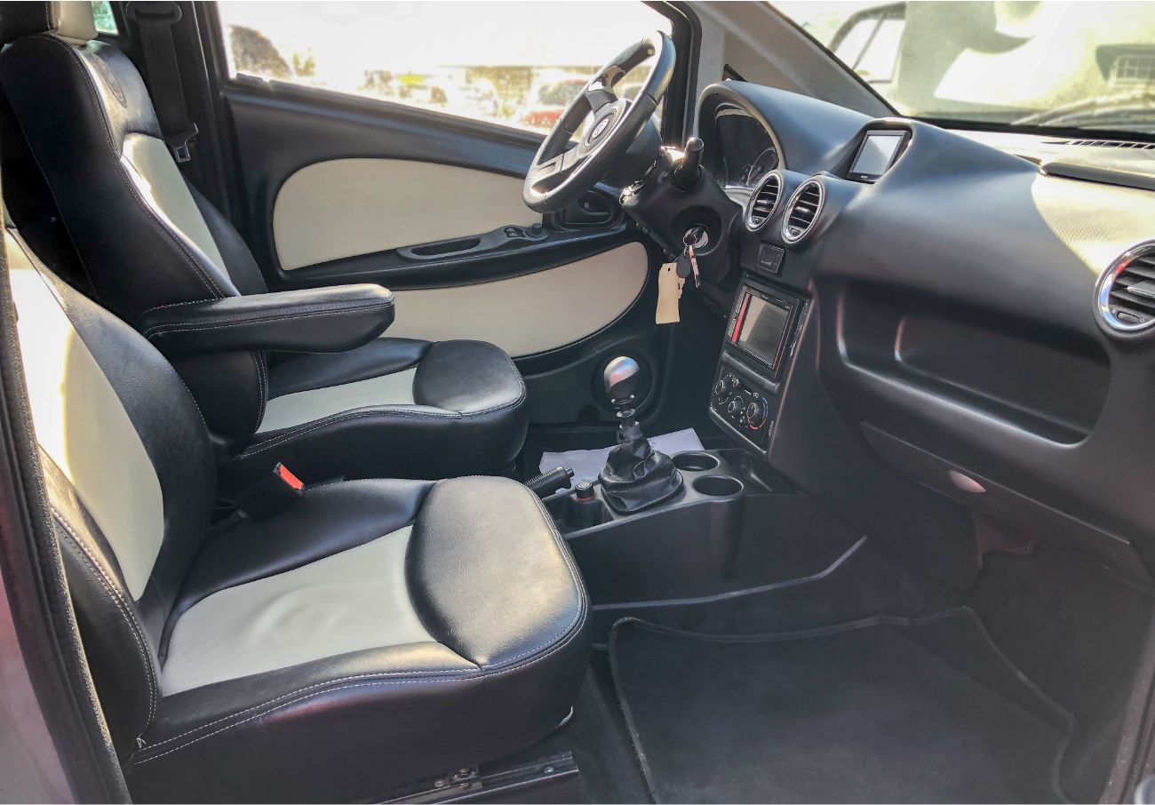 Photo Casalini M14 Gris foncé moteur Mitsubishi - Intérieur