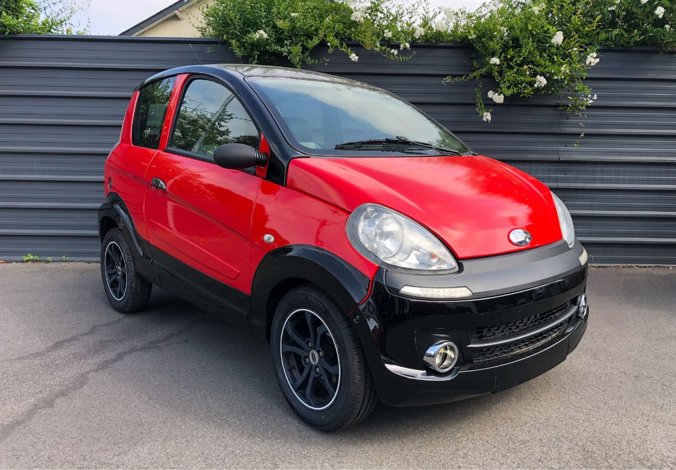 Photo Microcar MGO 2 version Mexico Rouge - Avant