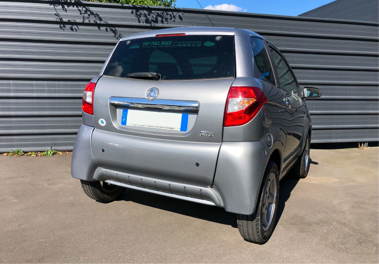 Photo Aixam City grise moteur Kubota - Arrière