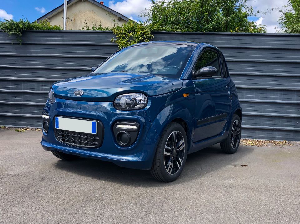 Photo Microcar Dué Bleu moteur Progress - Mise en avant