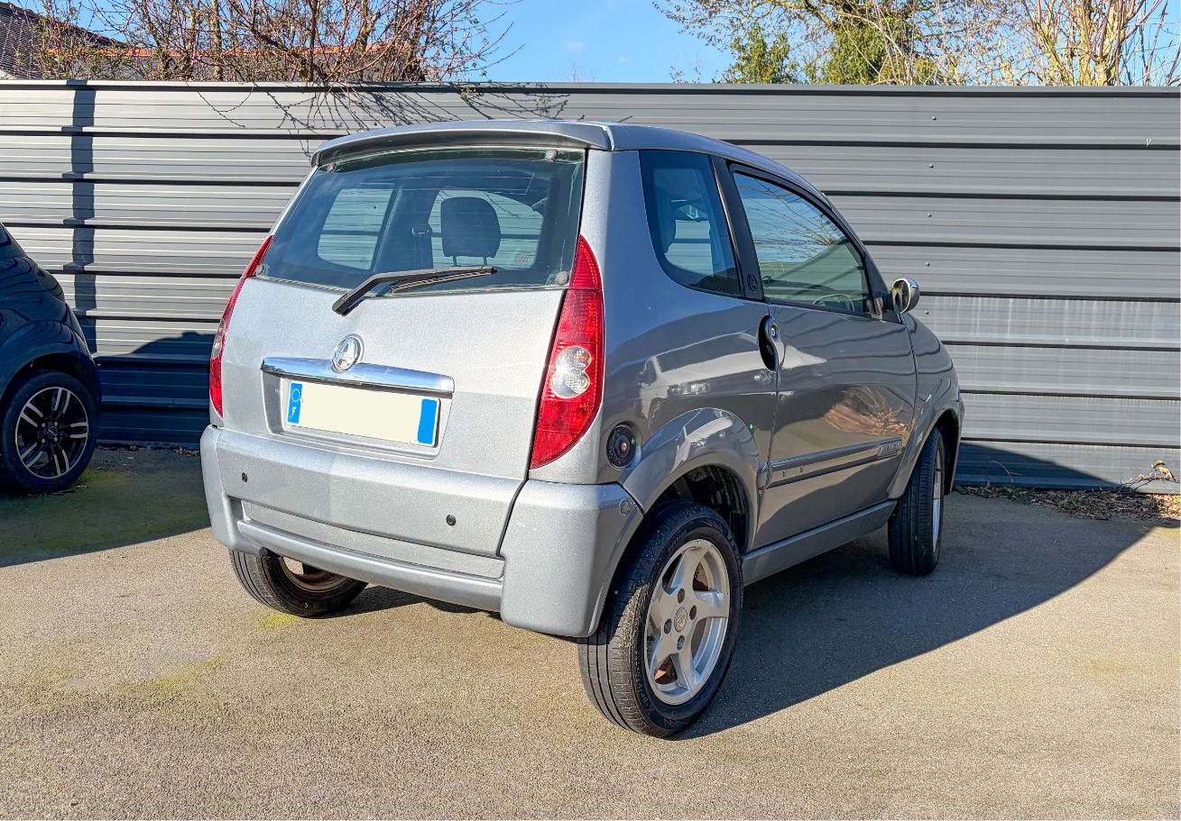 Photo Aixam City Grise - Arrière